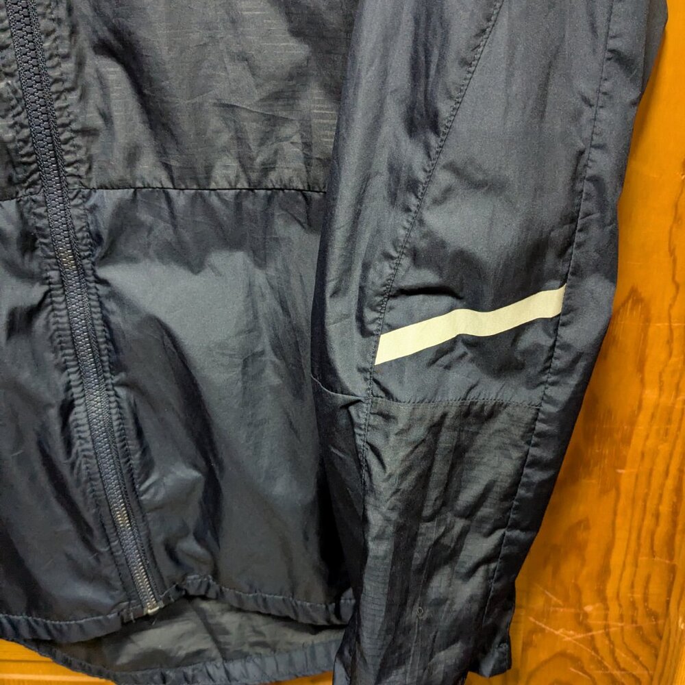 DONATED - Picture 4 of 7